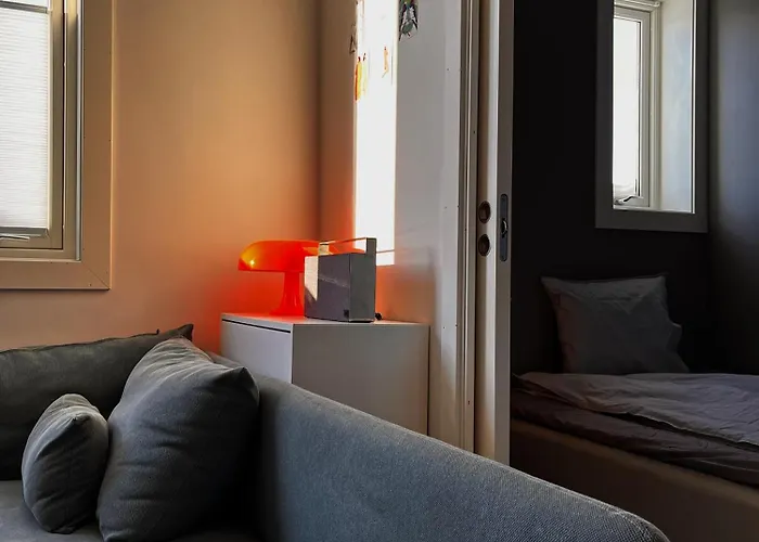 Hygge I In I Solo Or Couple Лиллештром